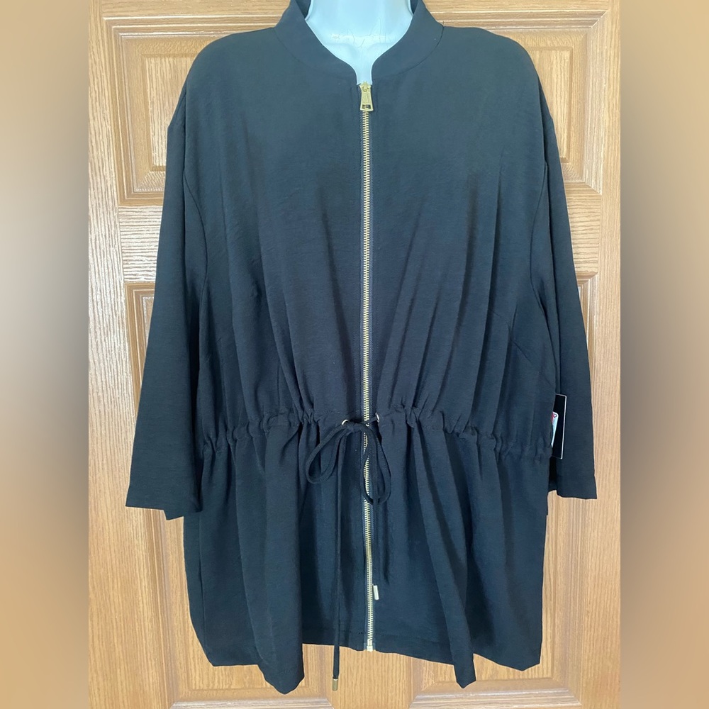 Elegant Black Utility Jacket with Drawstring